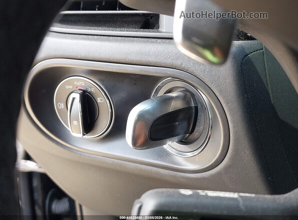 WP1AA2A53PLB09020 2023 PORSCHE MACAN Black Widok deski rozdzielczej