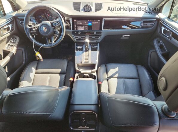 WP1AA2A54PLB15148 2023 PORSCHE MACAN White Dashboard view