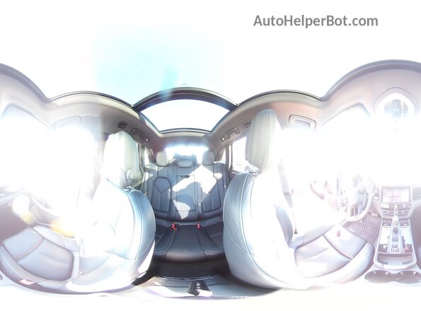 WP1AA2A54RLB14357 2024 PORSCHE MACAN Черный Панорамный вид салона 360°