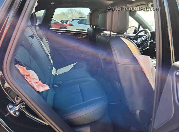 WP1AA2A54TLB00692 2026 PORSCHE MACAN Черный Вид задних сидений