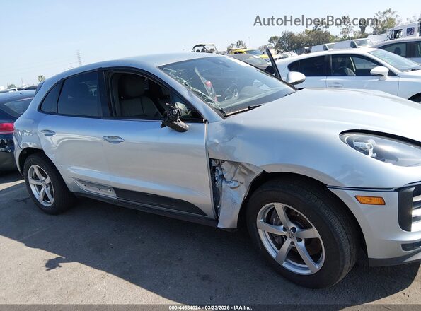 WP1AA2A55MLB06650 2021 PORSCHE MACAN Серебряный Вид спереди