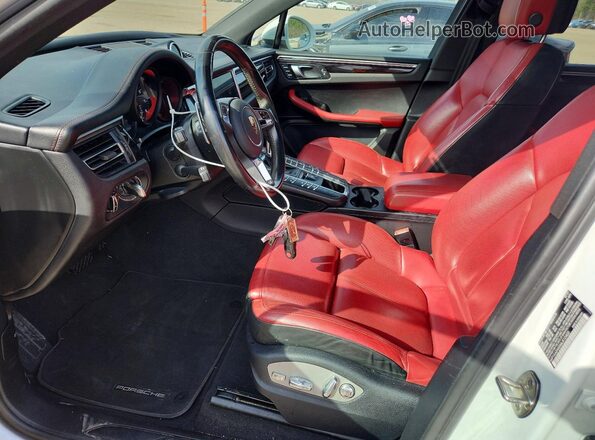 WP1AA2A55MLB12402 2021 PORSCHE MACAN White Widok wnętrza z przodu