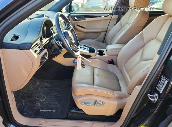 WP1AA2A58PLB11958 2023 PORSCHE MACAN Gray Вид салону спереду