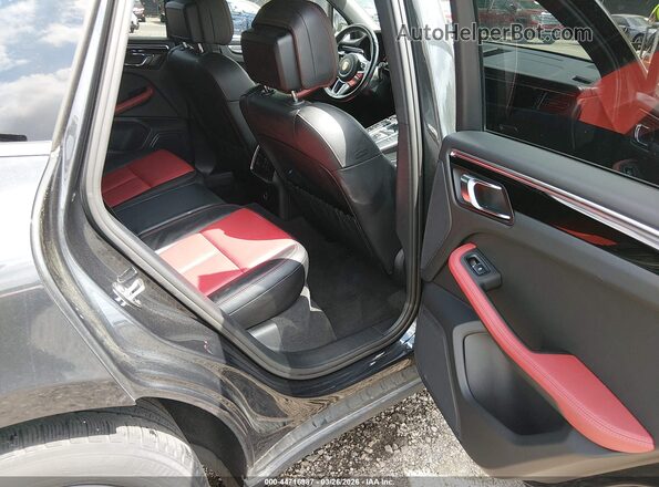WP1AA2A59LLB11574 2020 PORSCHE MACAN Gray Widok naklejki z numerem VIN