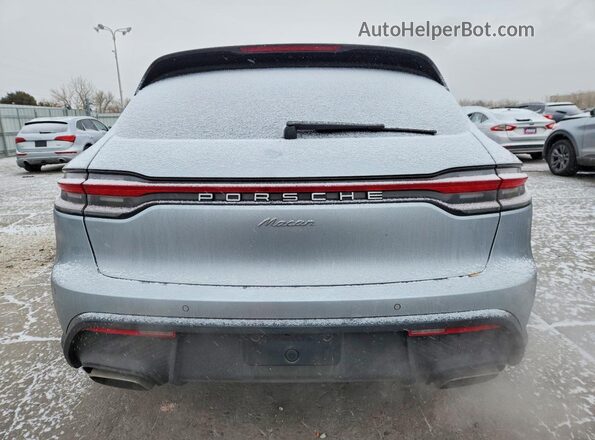 WP1AA2A59NLB04353 2022 PORSCHE MACAN Silver Widok z tyłu