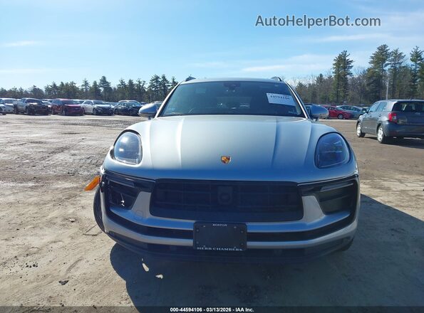 WP1AA2A5XPLB05367 2023 PORSCHE MACAN Silver უკანა სალონის ხედი