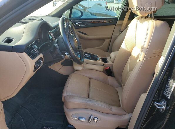 WP1AA2A5XRLB03718 2024 PORSCHE MACAN Черный Вид салона спереди