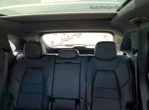 WP1AA2AY9RDA09740 2024 PORSCHE CAYENNE Gray Widok tylnych siedzeń