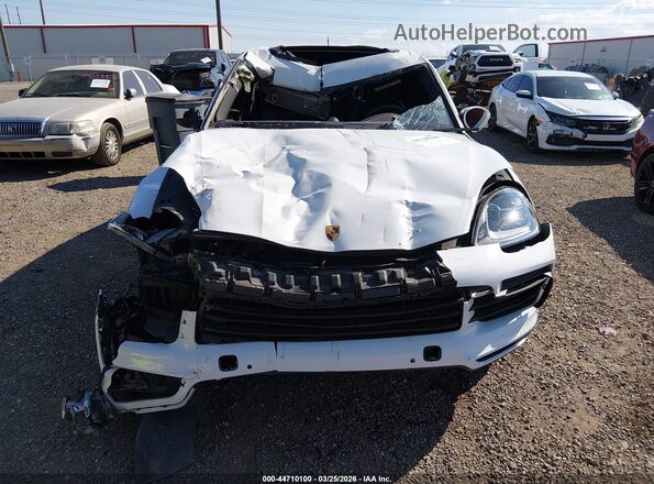 WP1AA2AYXKDA11549 2019 PORSCHE CAYENNE Белый Вид спереди