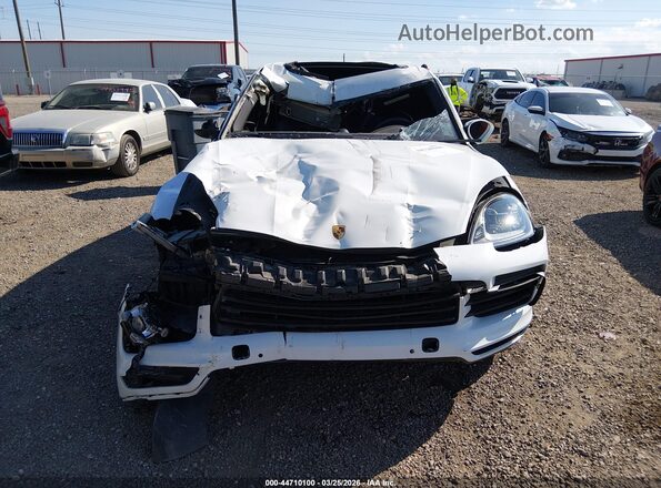 WP1AA2AYXKDA11549 2019 PORSCHE CAYENNE Белый Вид задней части салона