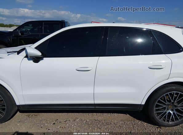 WP1AA2AYXKDA11549 2019 PORSCHE CAYENNE Белый 