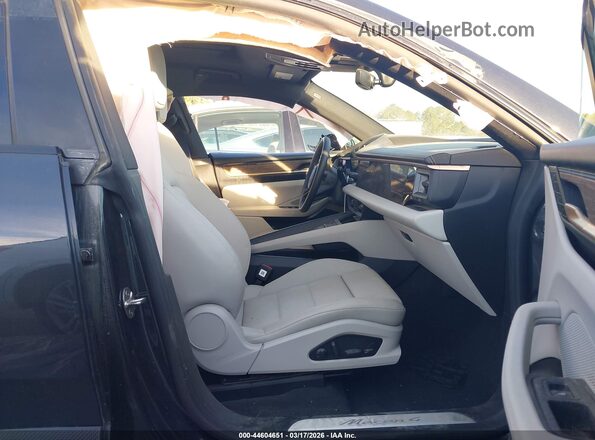 WP1AA2XAXRL000512 2024 PORSCHE MACAN Gray Vista interior delantera