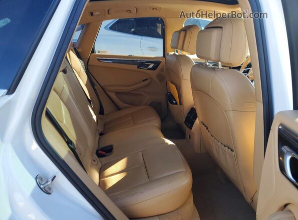 WP1AB2A50HLB20183 2017 PORSCHE MACAN Белый Вид задней части салона