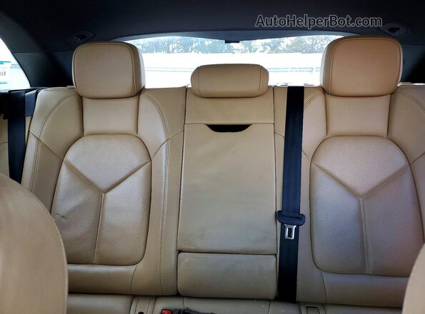 WP1AB2A58JLB38047 2018 PORSCHE MACAN Белый Вид задних сидений