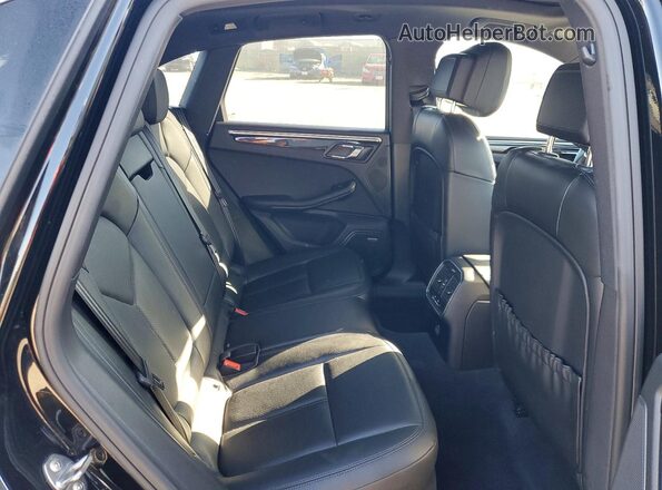 WP1AB2A5XJLB35294 2018 PORSCHE MACAN Черный Вид задней части салона