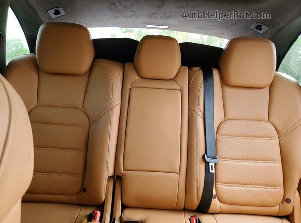WP1AC2A27GLA88558 2016 PORSCHE CAYENNE Charcoal Widok tylnych siedzeń