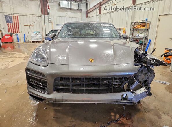WP1AF2AY4PDA20501 2023 PORSCHE CAYENNE Gray Front view