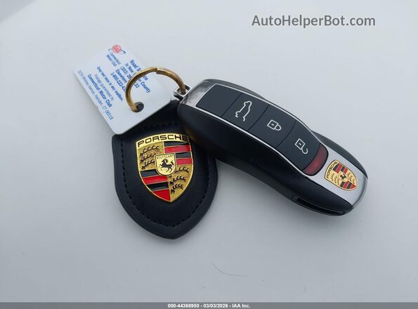 WP1AG2A5XSLB42068 2025 PORSCHE MACAN Серый Вид панели приборов