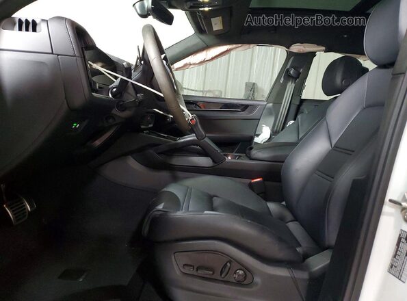 WP1AG2AY4SDA24568 2025 PORSCHE CAYENNE Белый Вид салона спереди