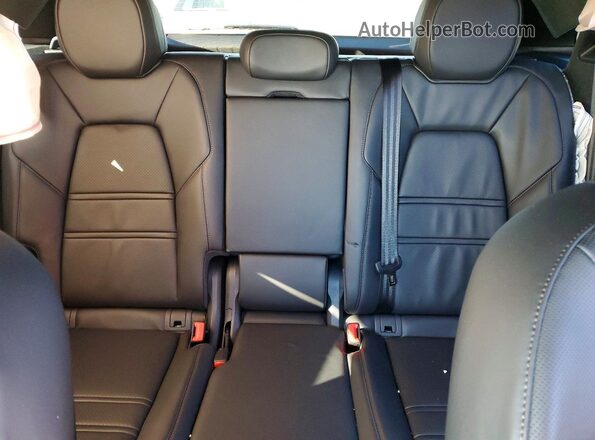 WP1AG2AY8SDA24413 2025 PORSCHE CAYENNE Белый Вид задних сидений