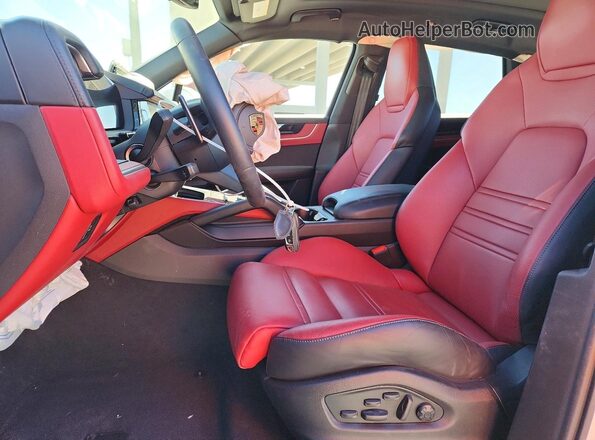 WP1AL2AY8SDA19367 2025 PORSCHE CAYENNE White წინა სალონის ხედი