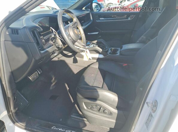 WP1BK2AYXSDA49364 2025 PORSCHE CAYENNE Белый Вид салона спереди