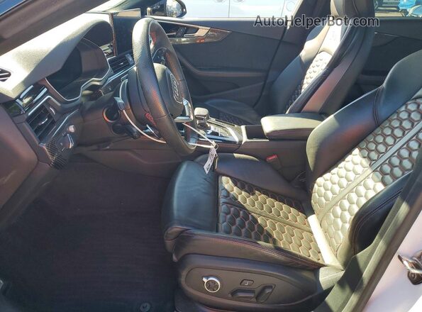WUAAWCF5XMA904531 2021 AUDI RS5 Черный Вид салона спереди