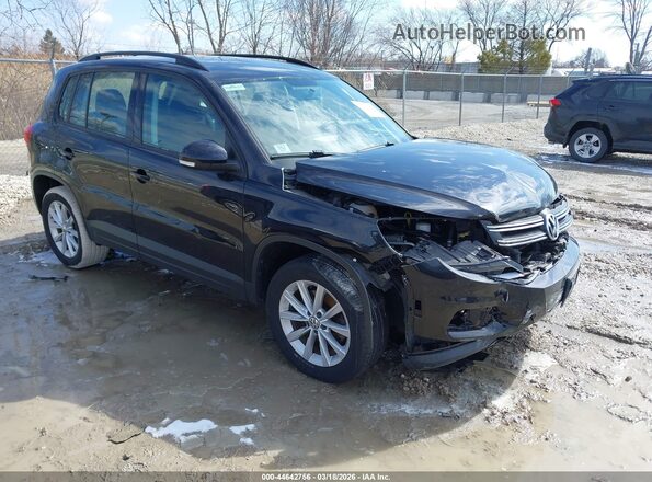 WVGAV7AX2HK042014 2017 VOLKSWAGEN TIGUAN Black Przód prawy