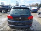 2017 Volkswagen Tiguan 2.0t/2.0t S Black vin: WVGAV7AX2HK042014