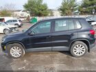 2018 Volkswagen Tiguan Limited 2.0t Черный vin: WVGAV7AX2JK001596