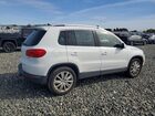2016 Volkswagen Tiguan S Белый vin: WVGAV7AX7GW613214