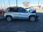 2016 Volkswagen Tiguan S Серебряный vin: WVGBV7AX2GW016525
