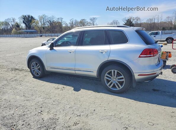 WVGEF9BP7GD001843 2016 VOLKSWAGEN TOUAREG Серебряный Задняя левая четверть