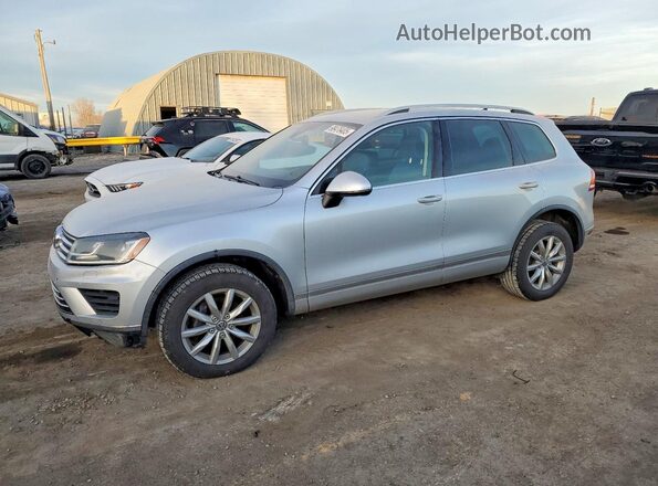 WVGEF9BP7GD010185 2016 VOLKSWAGEN TOUAREG Серебряный Передняя левая четверть