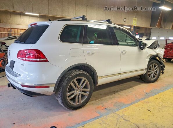 WVGEF9BP7GD012700 2016 VOLKSWAGEN TOUAREG Белый Задняя правая четверть