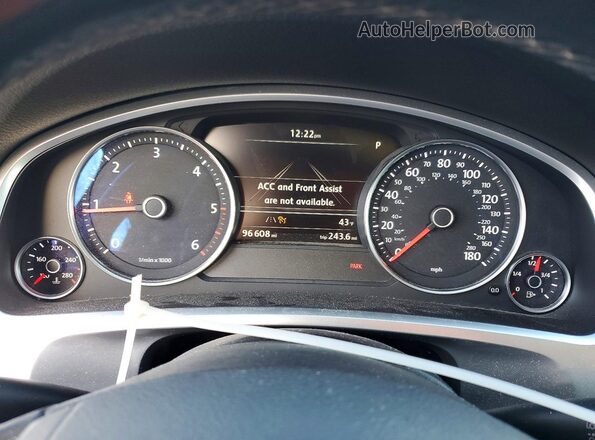 WVGEP9BP2GD001536 2016 VOLKSWAGEN TOUAREG Черный Вид щитка приборов