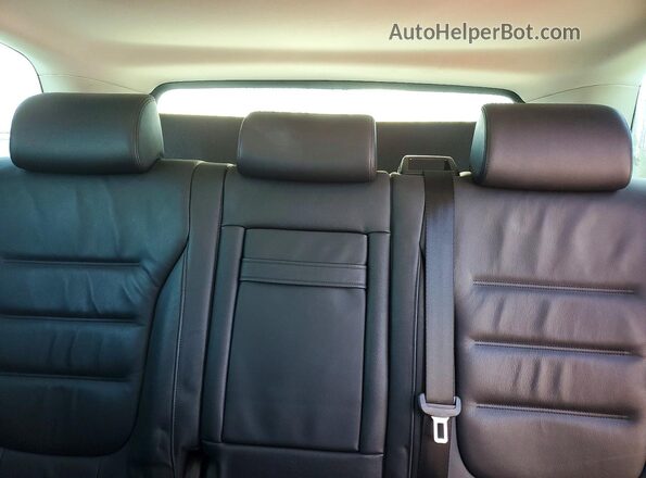 WVGEP9BP2GD001536 2016 VOLKSWAGEN TOUAREG Черный Вид задних сидений