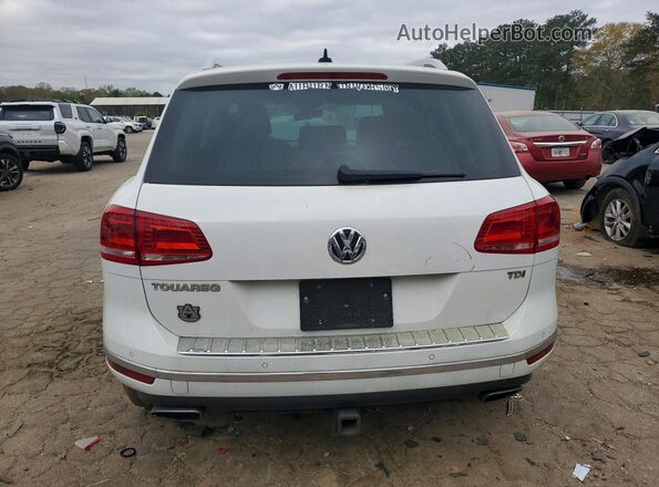 WVGEP9BP6GD002883 2016 VOLKSWAGEN TOUAREG Белый Вид панели приборов