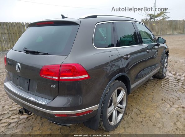 WVGGF7BP7HD005888 2017 VOLKSWAGEN TOUAREG Серый Задняя правая четверть