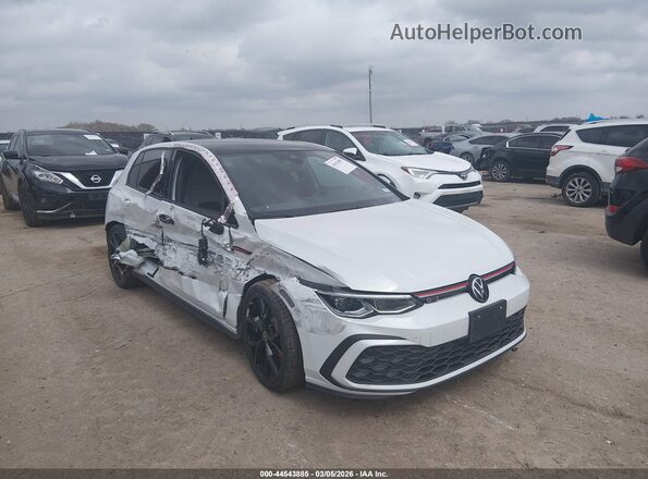WVW2A7CD5RW219429 2024 VOLKSWAGEN GOLF Белый Передняя правая четверть