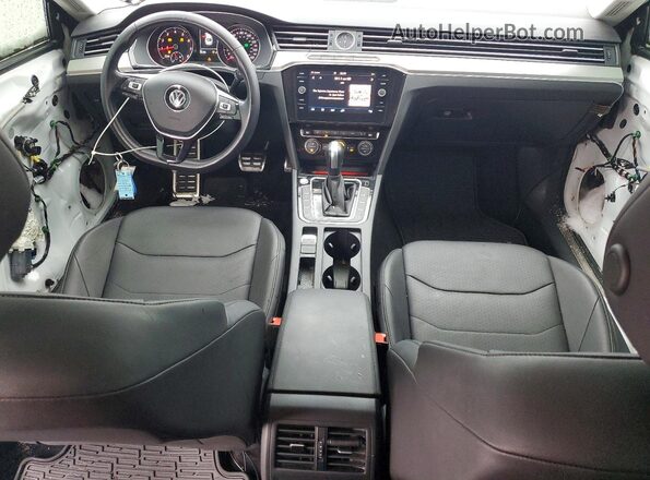 WVWAR7AN7LE015390 2020 VOLKSWAGEN ARTEON Белый Вид панели приборов