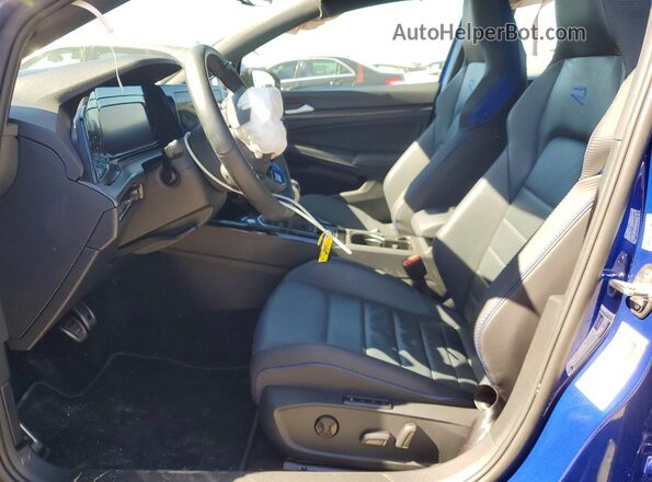 WVWBB7CD0PW196023 2023 VOLKSWAGEN GOLF Синий Вид салона спереди