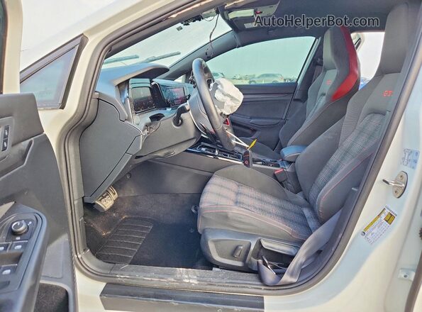 WVWGA7CD4PW148453 2023 VOLKSWAGEN GTI Белый Вид салона спереди
