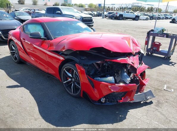 WZ1DB0C05MW040215 2021 TOYOTA GR SUPRA Красный Передняя правая четверть