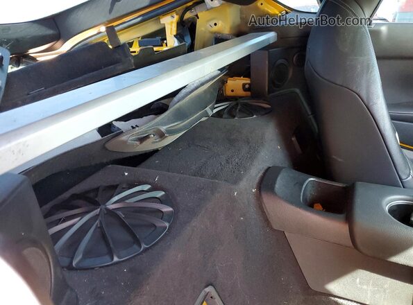 WZ1DB0C08MW040533 2021 TOYOTA GR Yellow Հետևի նստատեղերի տեսք