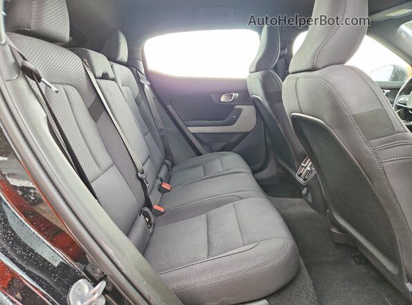 YSMFE3KA9RL213323 2024 POLESTAR 2 Black Vista de los asientos traseros