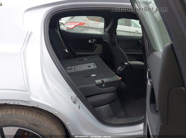 YSMFE3KAXRL214772 2024 POLESTAR 2 Silver Widok naklejki z numerem VIN