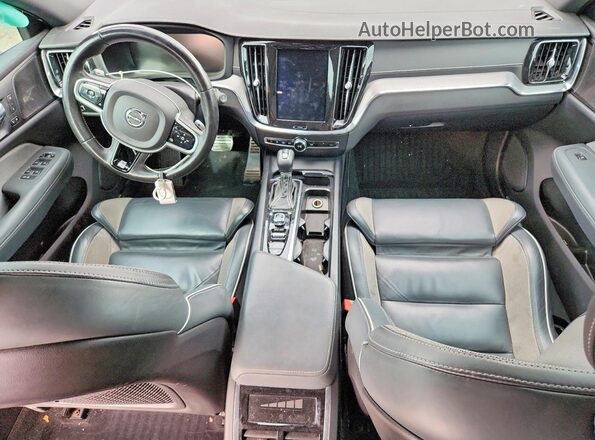 YV1102EM4L2380748 2020 VOLVO V60 Черный Вид панели приборов