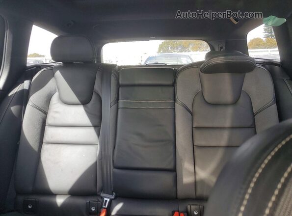 YV1102EM7L2393851 2020 VOLVO V60 Black Rear seats view