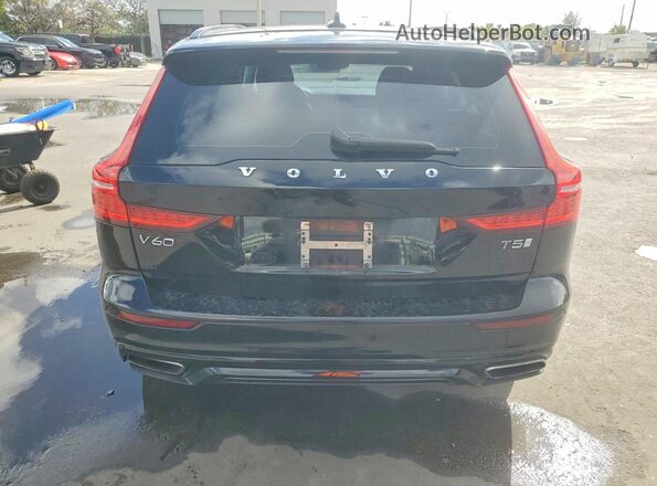 YV1102EM7L2393851 2020 VOLVO V60 Black Rear view
